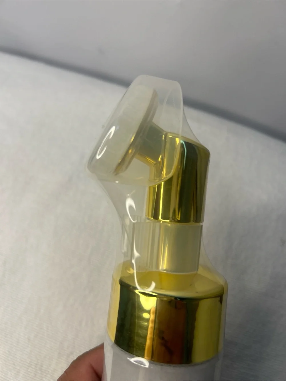 Purifying Cleansing Foam in Gold and Silver